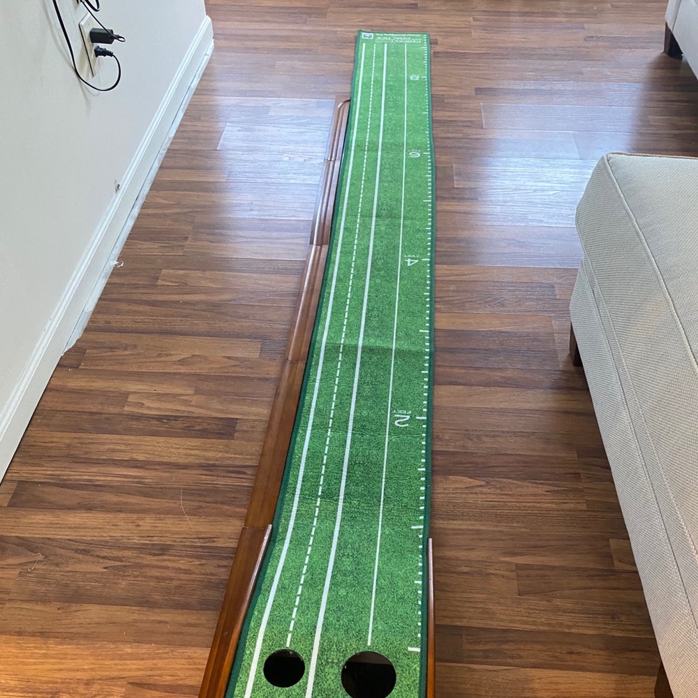Perfect putter golf mat